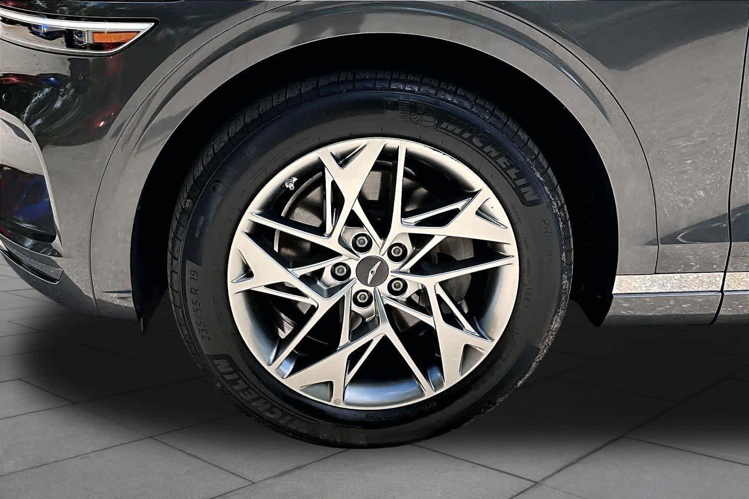 Used 2022 Genesis GV70 2.5T w/ Select Package AWD/4WD image 11