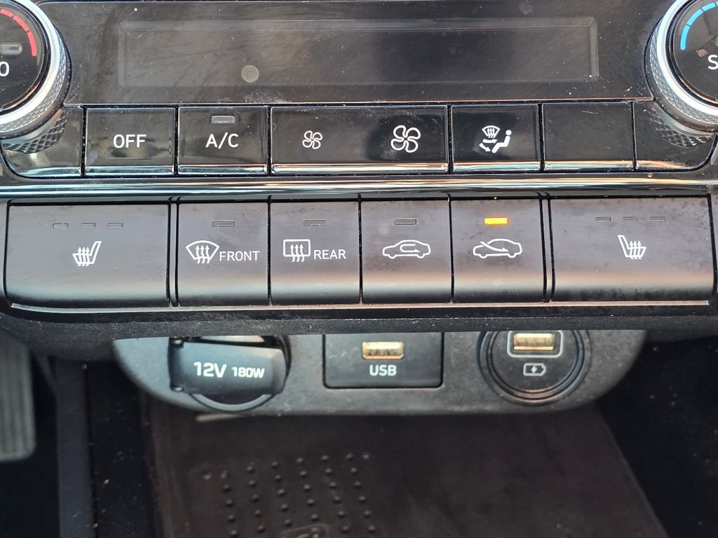 Used 2022 Hyundai Elantra SEL w/ Convenience Package image 25