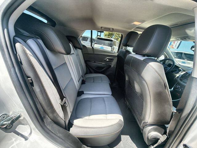 Used 2018 Chevrolet Trax Premier w/ LPO, Protection Package AWD/4WD image 25
