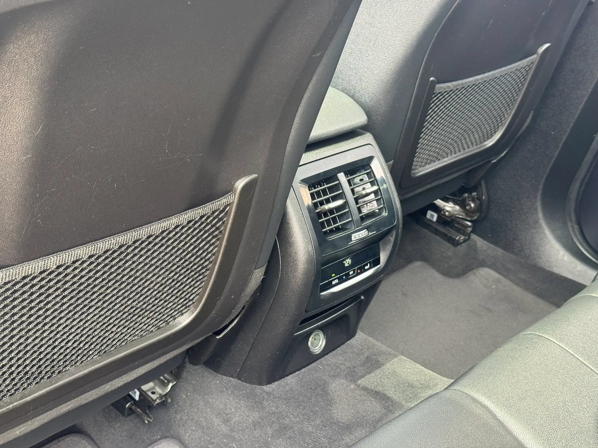 Used 2019 BMW X3 sDrive30i w/ Driving Assistance Package RWD image 30