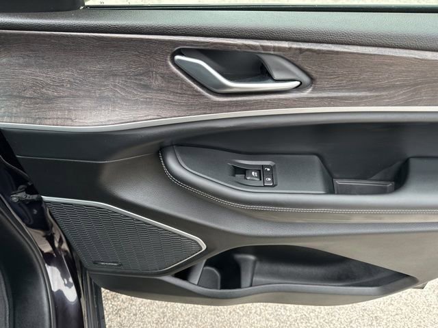 Used 2022 Jeep Grand Cherokee Limited 4xe w/ Luxury Tech Group II image 13