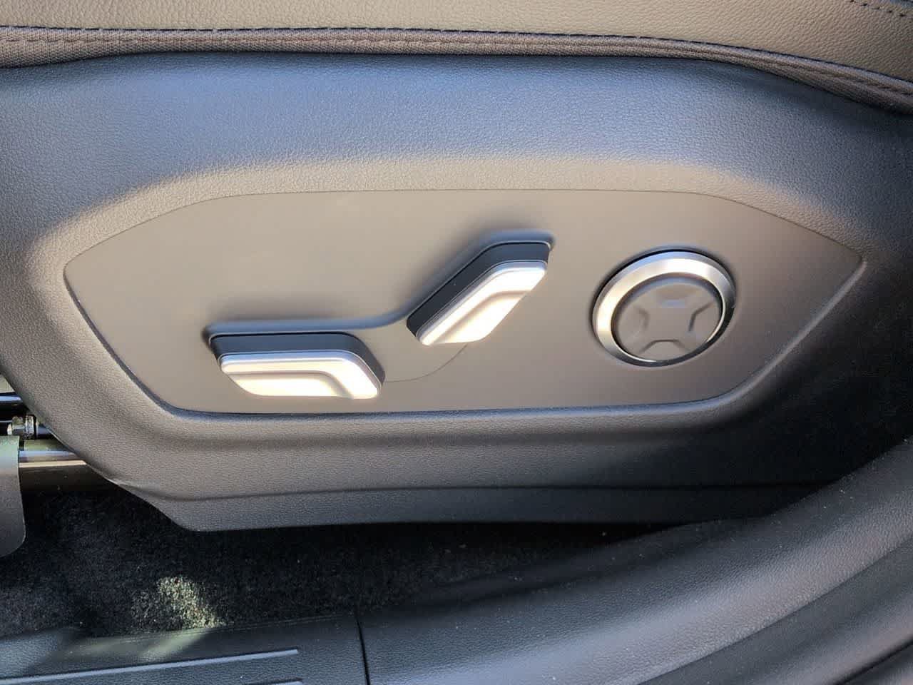 New 2026 Hyundai Santa Fe Limited AWD/4WD image 18