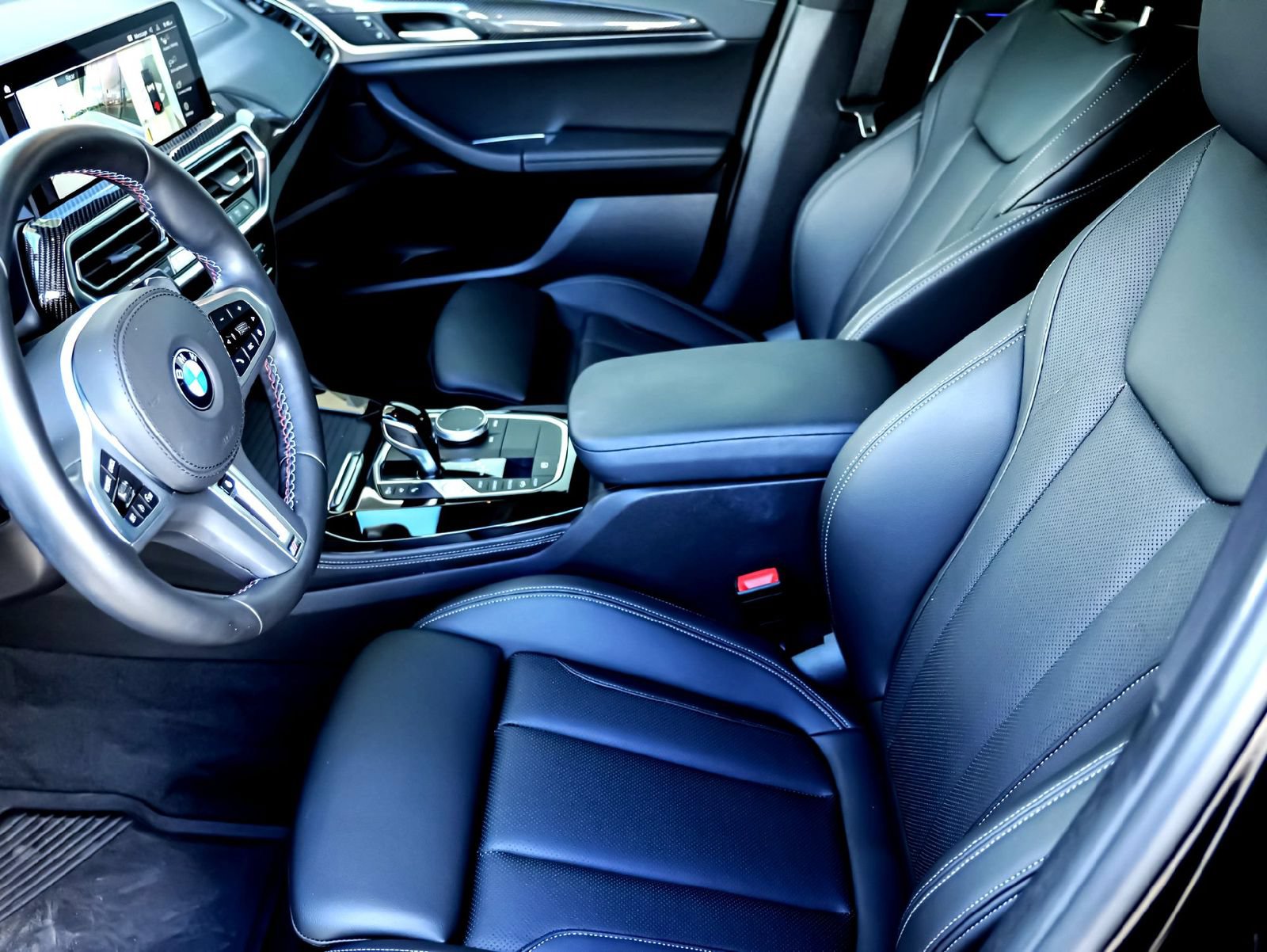 Used 2024 BMW X4 M40i w/ Premium Package AWD/4WD image 17