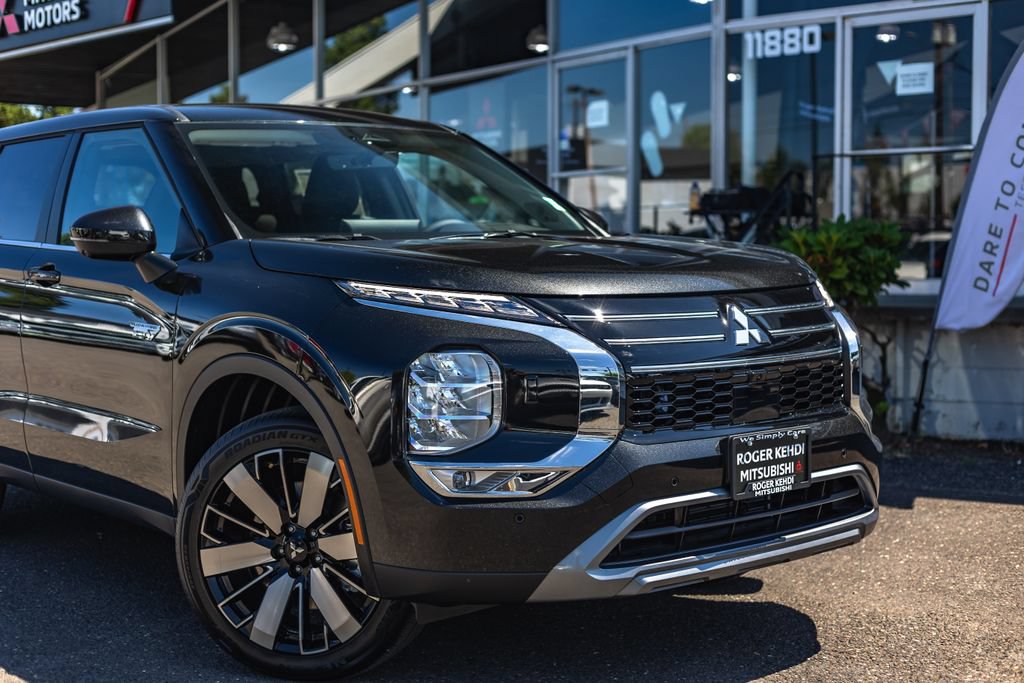 New 2026 Mitsubishi Outlander SE AWD/4WD image 3