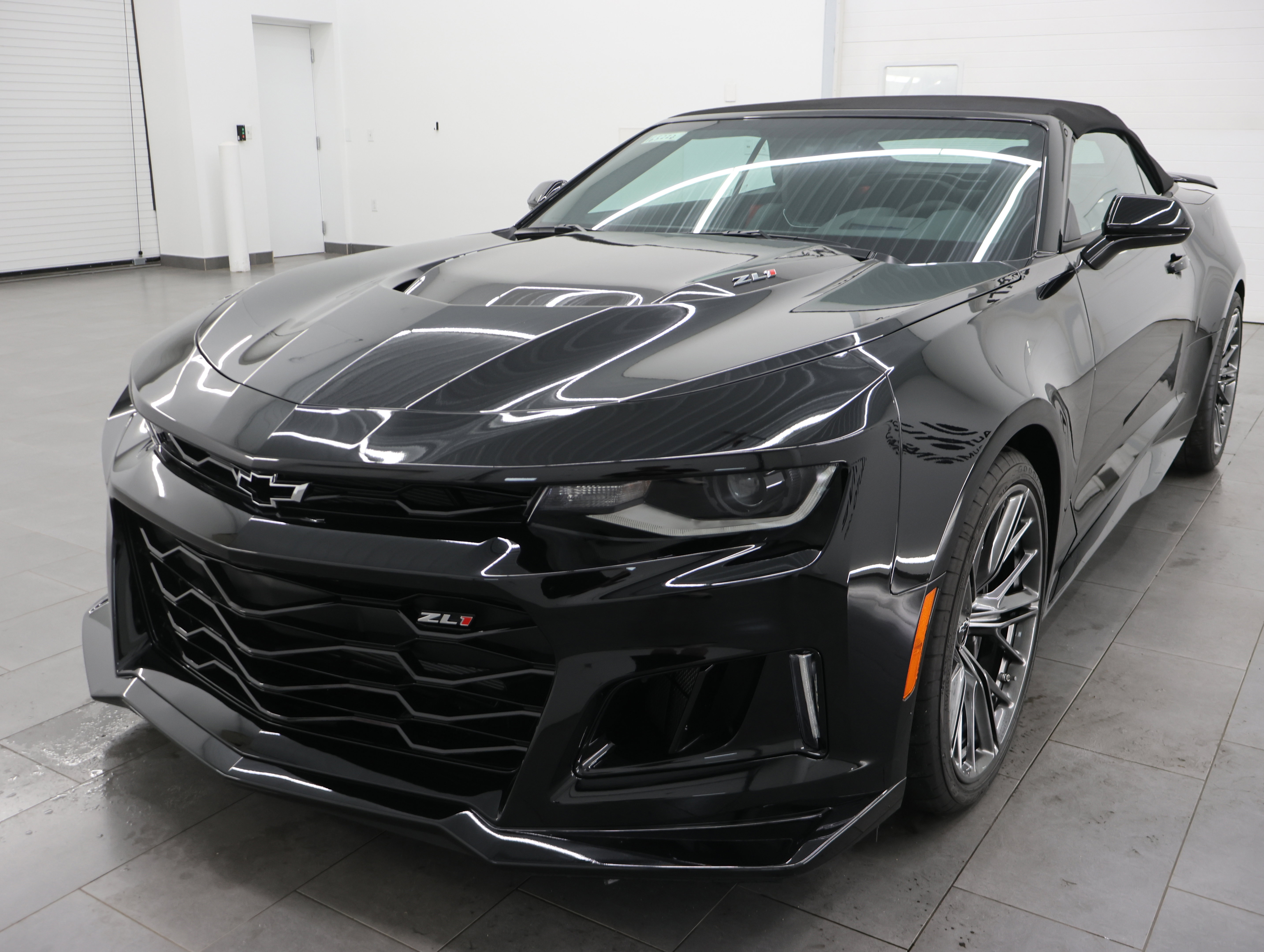 Used 2024 Chevrolet Camaro ZL1 RWD image 7