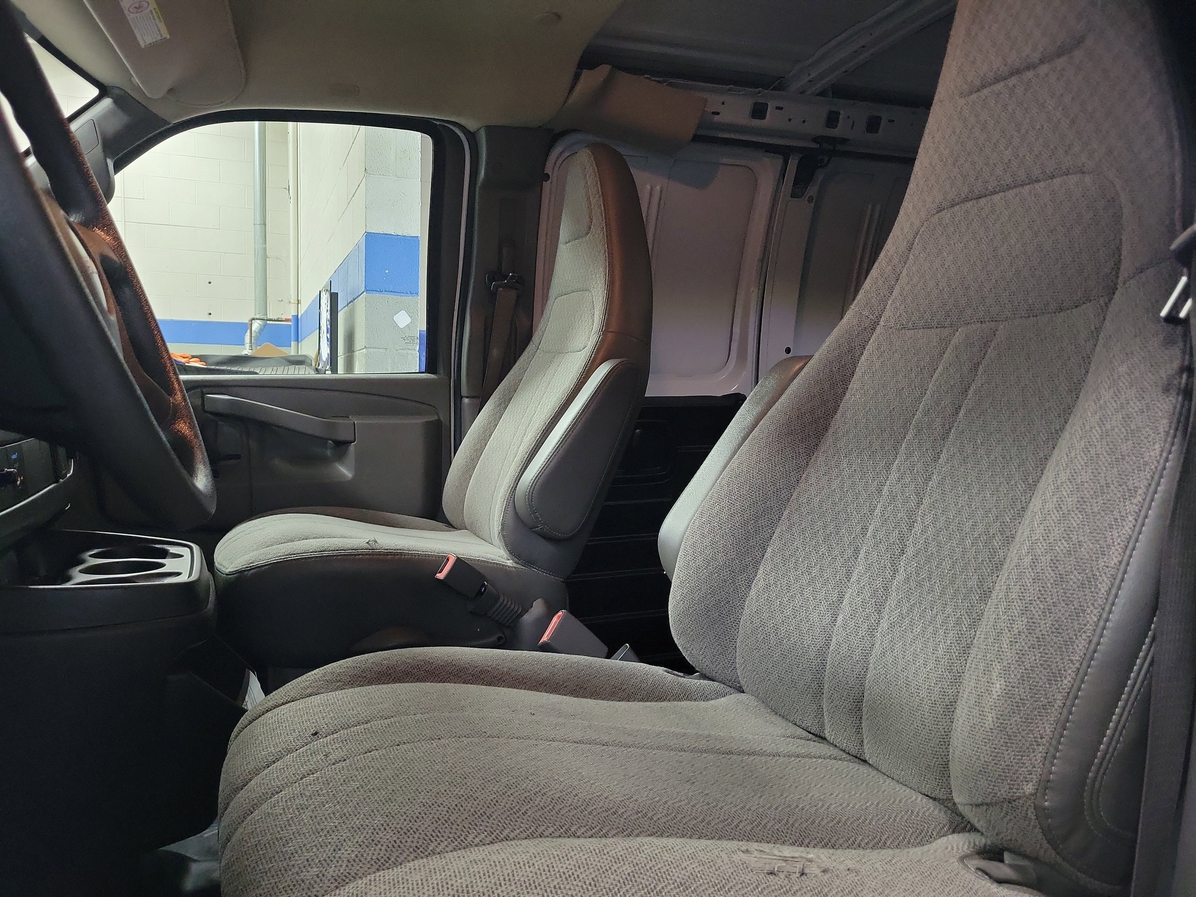 Used 2017 GMC Savana 2500 image 19