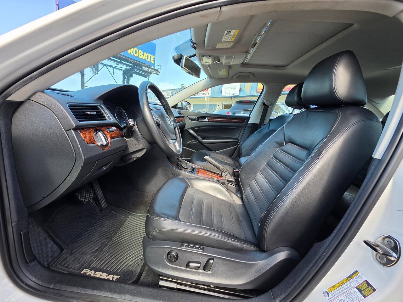 Used 2012 Volkswagen Passat 2.5 SEL Premium FWD image 22