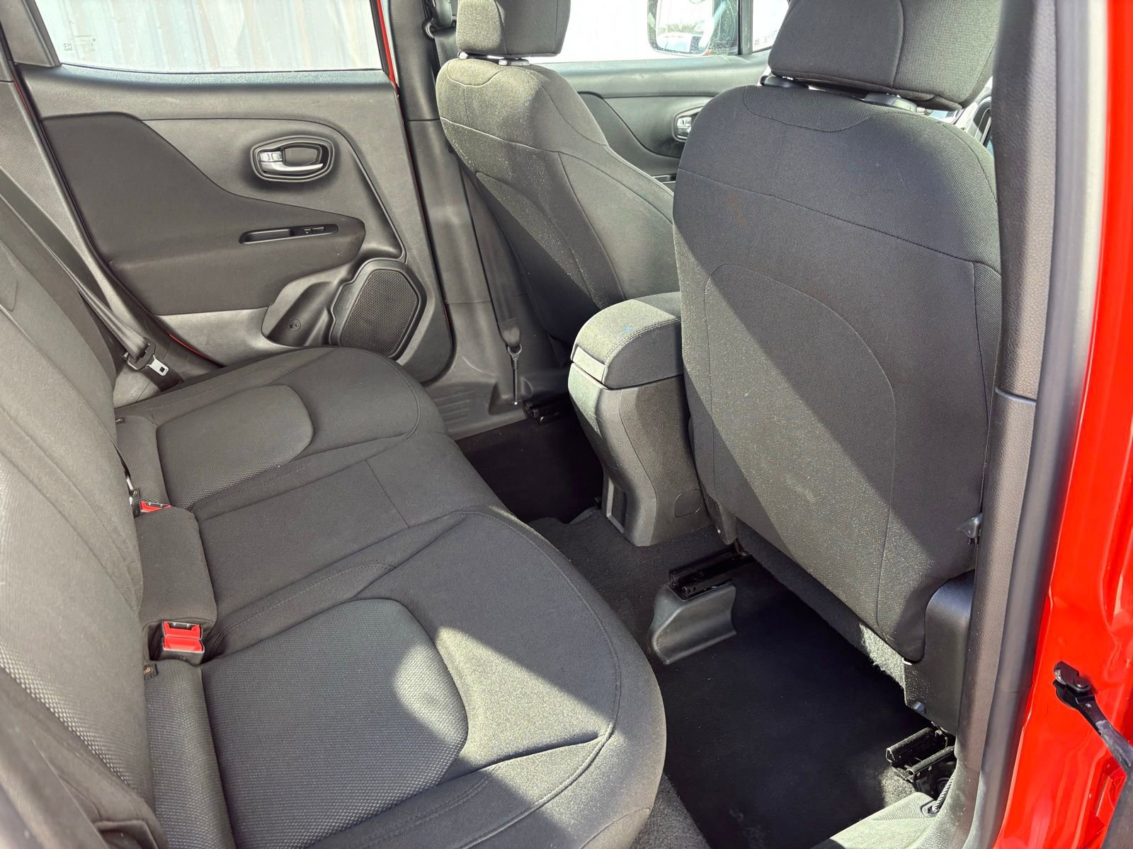 Used 2021 Jeep Renegade Sport w/ Sport Appearance Group FWD image 32