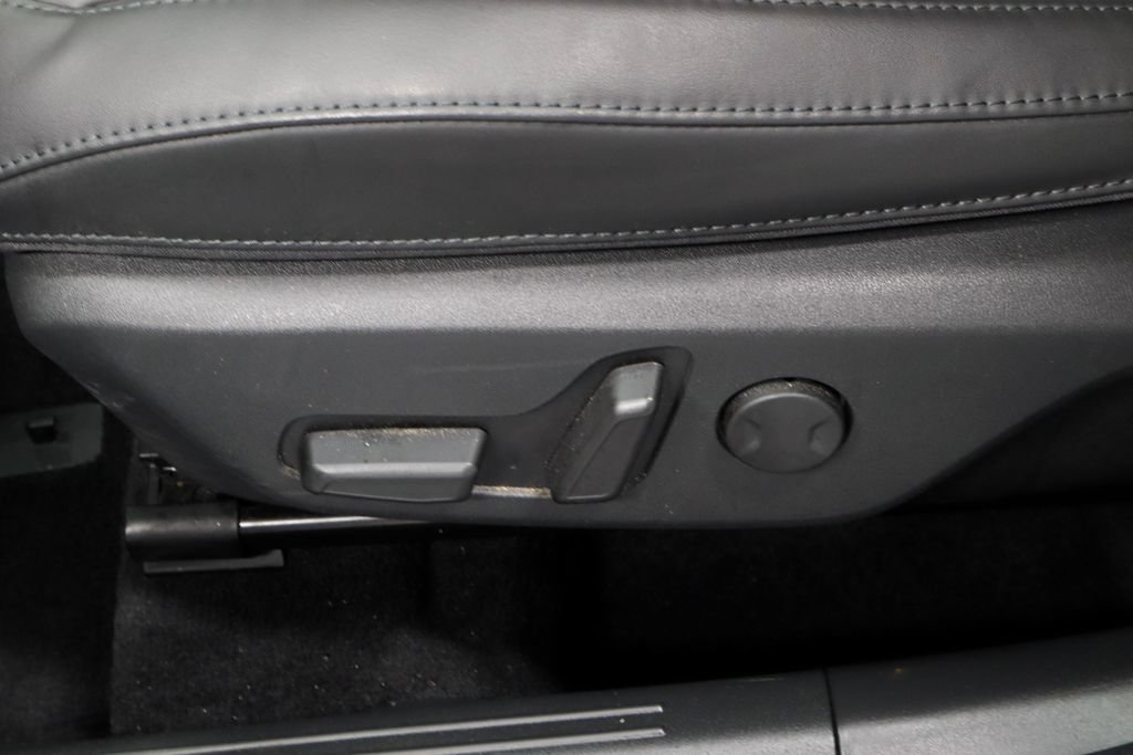 Used 2023 Kia Niro EX FWD image 24