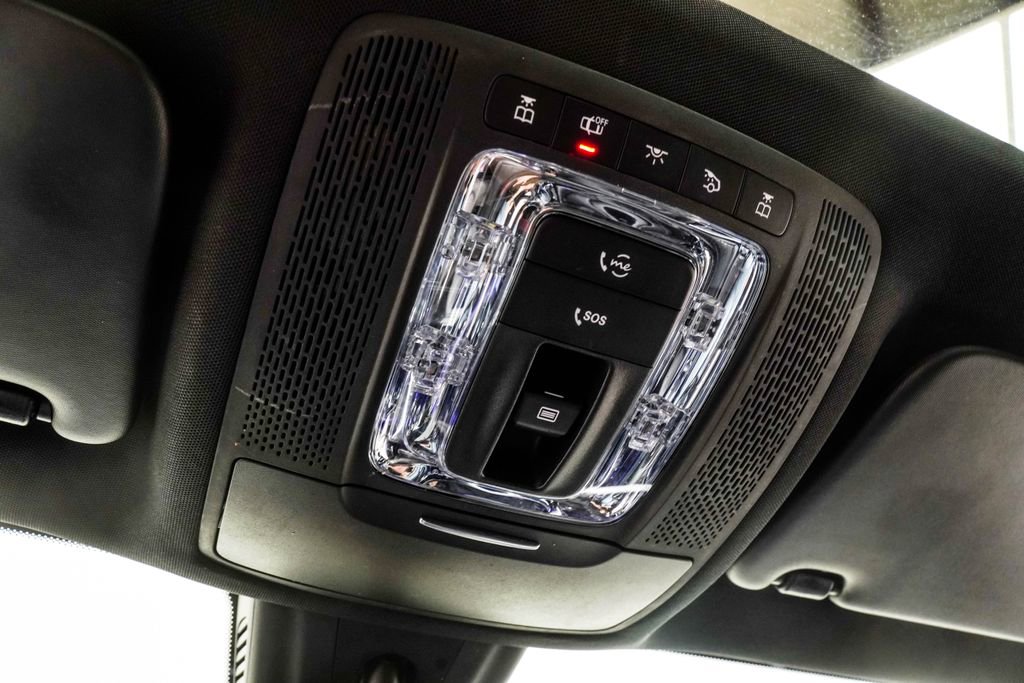 Used 2020 Mercedes-Benz GLB 250 image 38