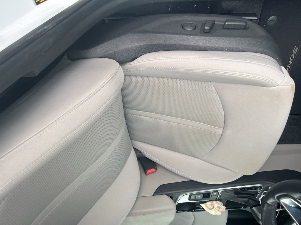 Used 2019 Hyundai Sonata SEL w/ Tech Package 02 FWD image 18