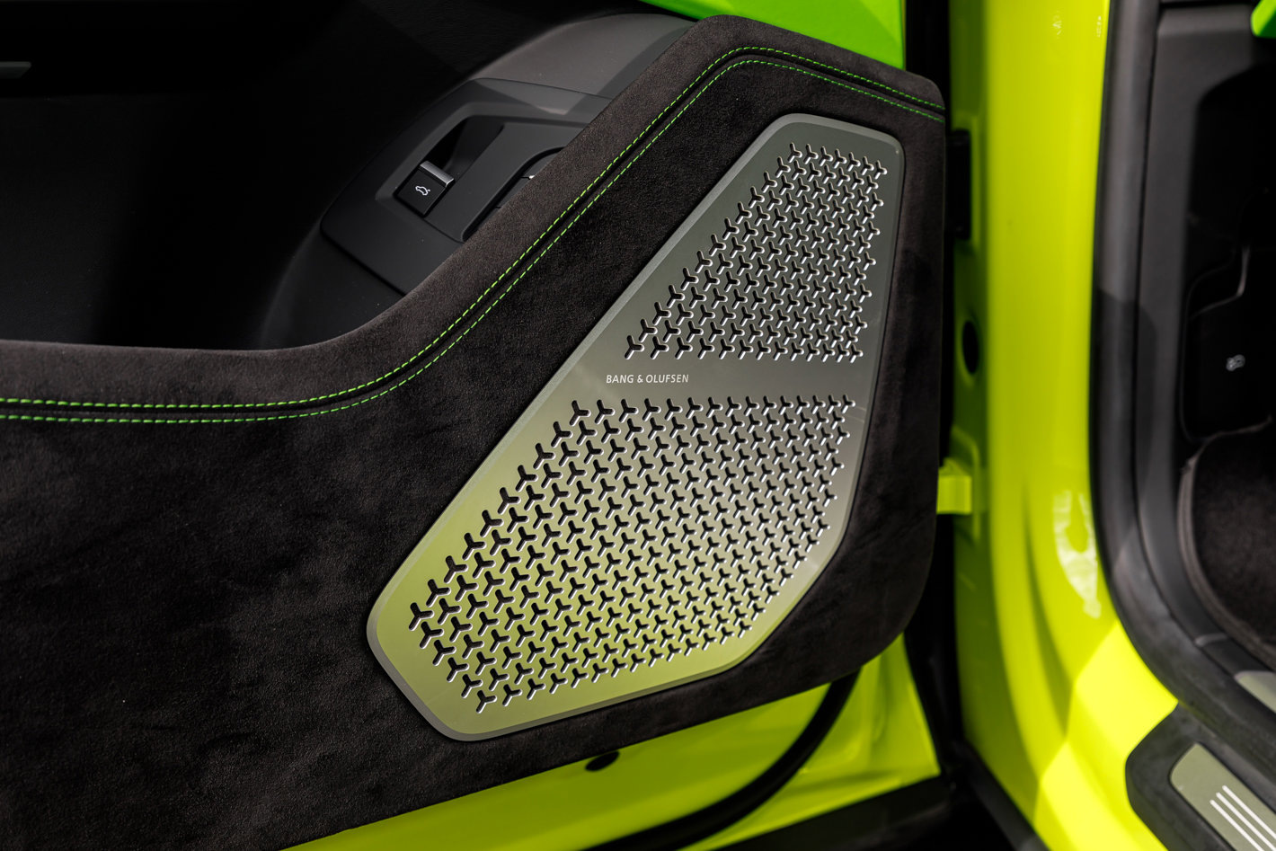 Used 2023 Lamborghini Urus S image 12