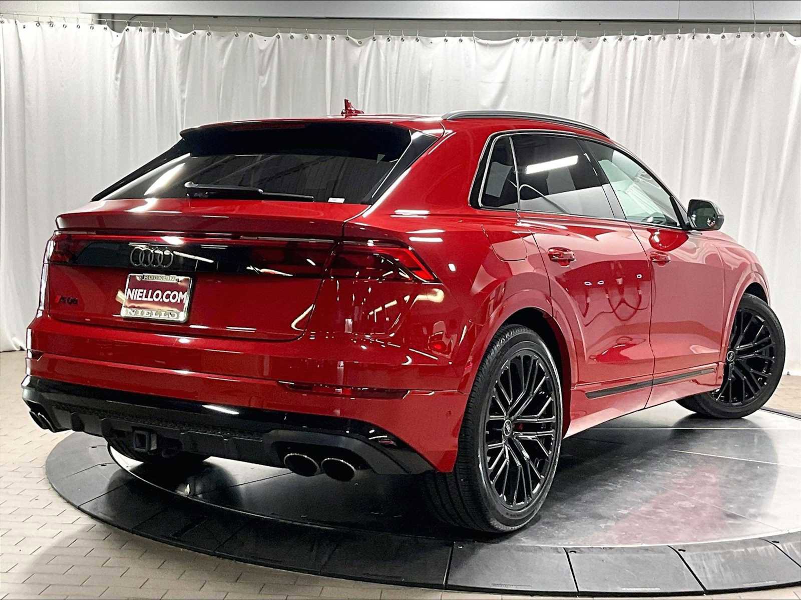 Used 2024 Audi SQ8 Prestige image 10