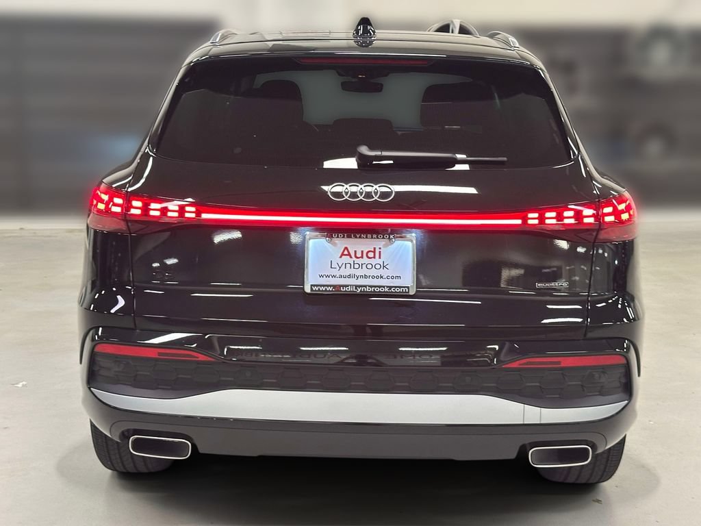 Used 2025 Audi Q5 Premium Plus w/ Premium Plus AWD/4WD image 5