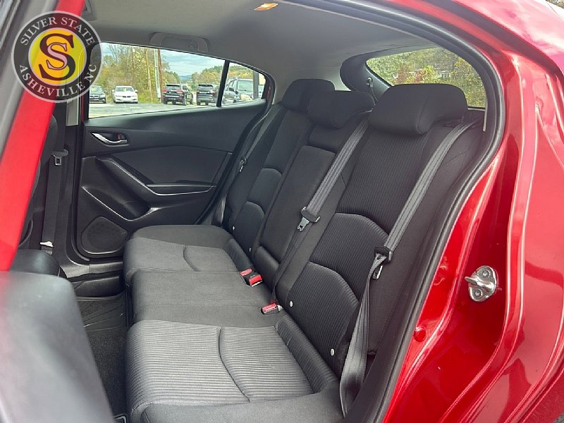 Used 2016 MAZDA MAZDA3 i Touring w/ Popular Equipment Package image 14