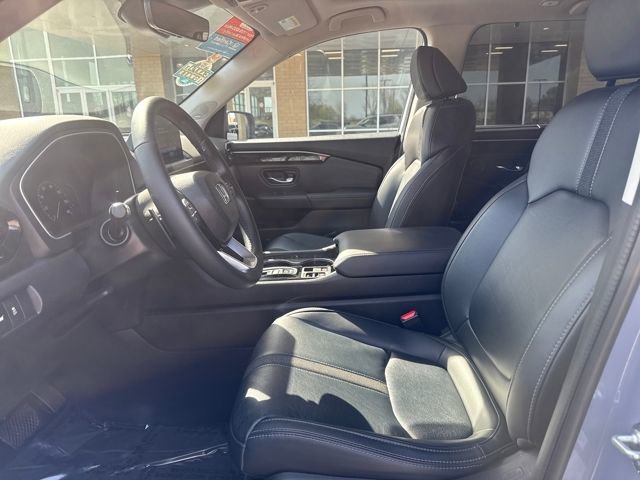 Used 2024 Honda Pilot Touring image 8