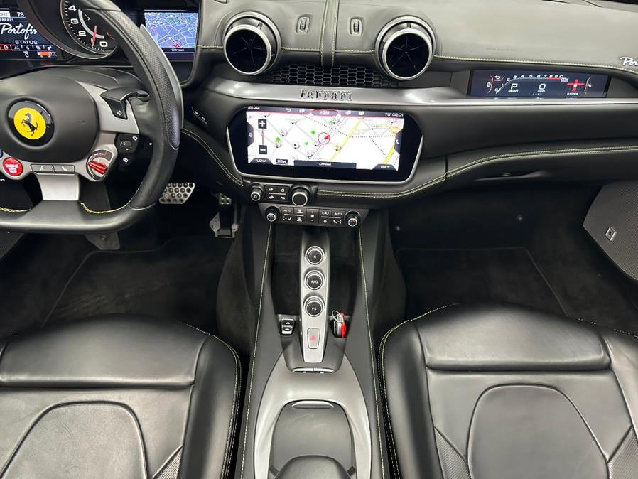 Used 2019 Ferrari Portofino RWD image 71