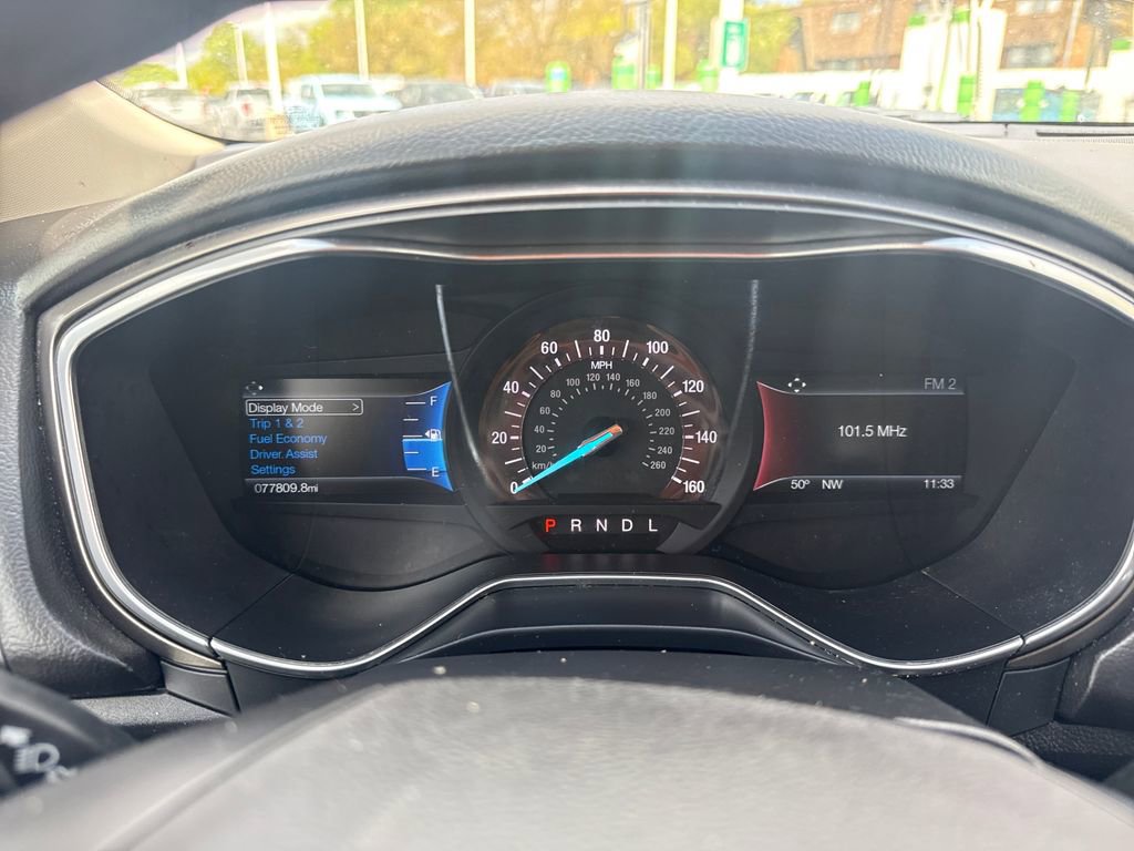 Used 2017 Ford Fusion SE w/ Fusion SE Technology Package FWD image 25