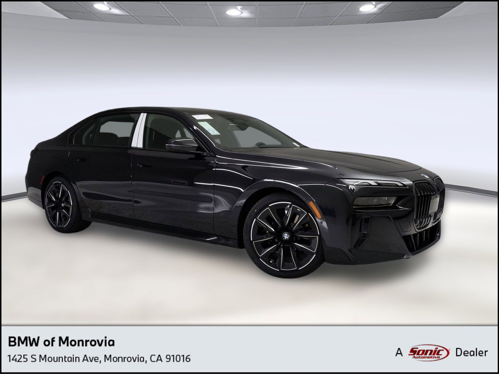 New 2025 BMW 760i xDrive