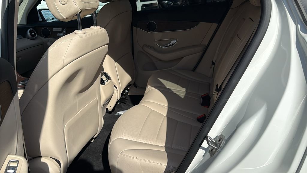 Certified 2022 Mercedes-Benz GLC 300 4MATIC image 22