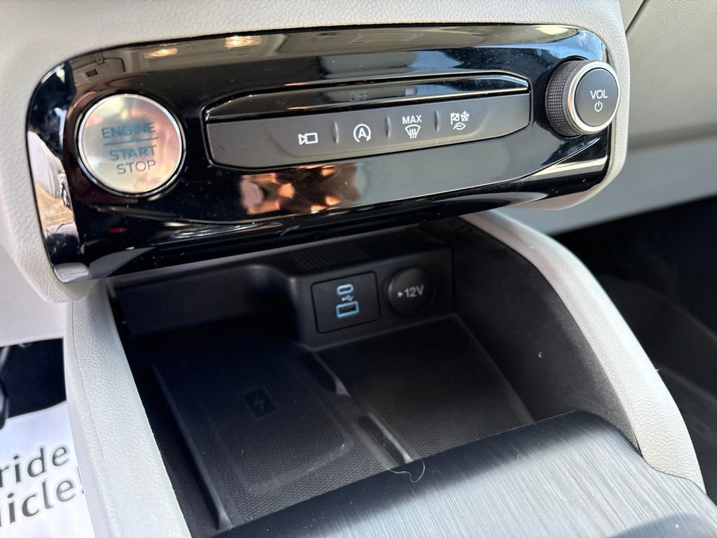 Used 2023 Ford Escape Active w/ Tech Pack #2 AWD/4WD image 19