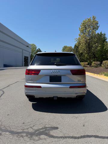 Used 2017 Audi Q7 3.0T Prestige AWD/4WD image 5