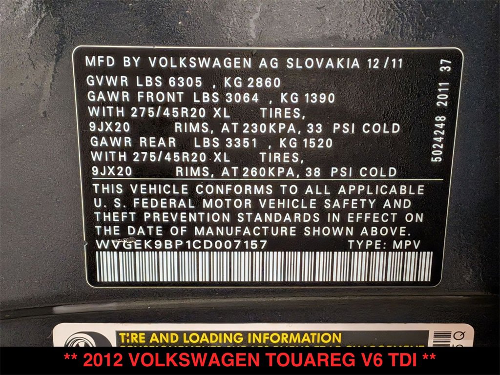 Used 2012 Volkswagen Touareg Sport image 32