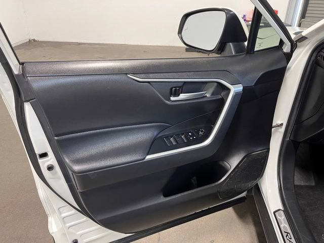 Used 2021 Toyota RAV4 XLE Premium w/ Carpet Mat Package (TMS) image 24