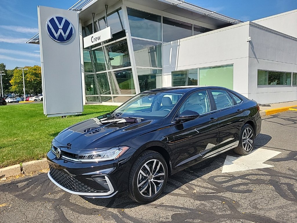 New 2027 Volkswagen Jetta SE FWD image 1