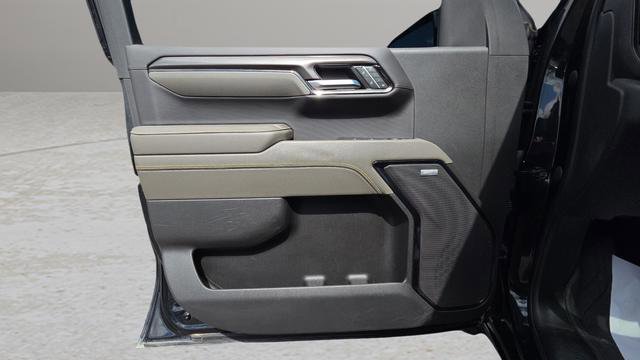 Used 2023 Chevrolet Silverado 1500 ZR2 w/ Technology Package image 31