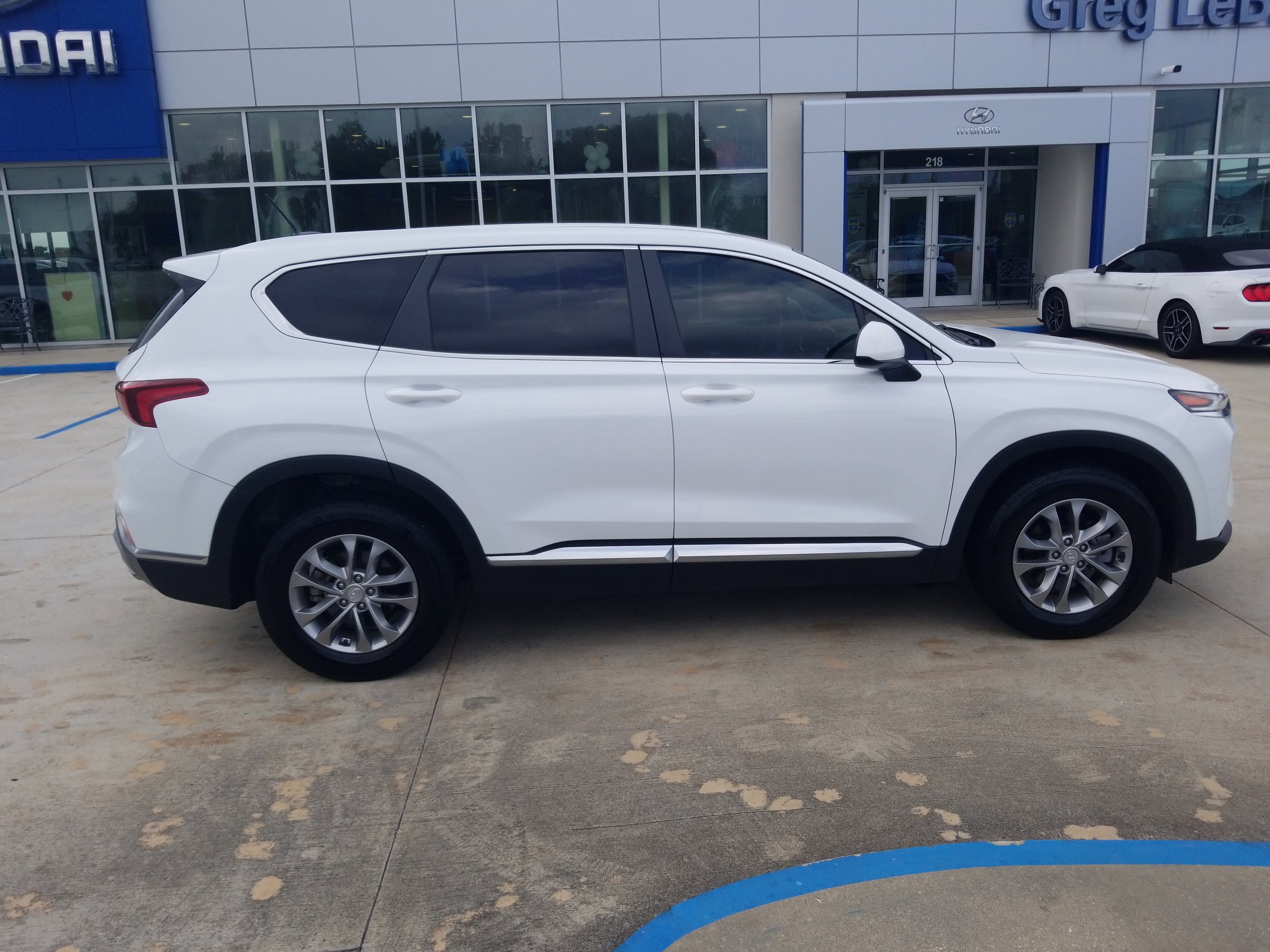Used 2019 Hyundai Santa Fe SE FWD image 8