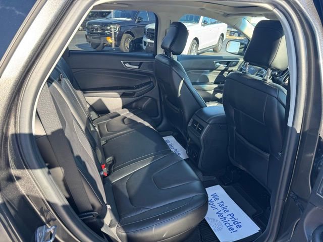 Used 2020 Ford Edge Titanium image 14