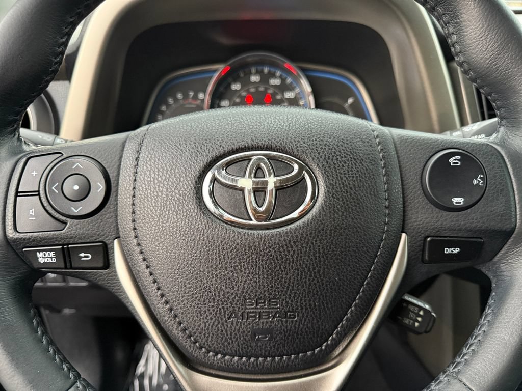 Used 2015 Toyota RAV4 Limited AWD/4WD image 19