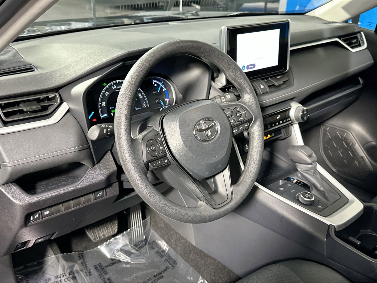 Used 2025 Toyota RAV4 XLE image 17