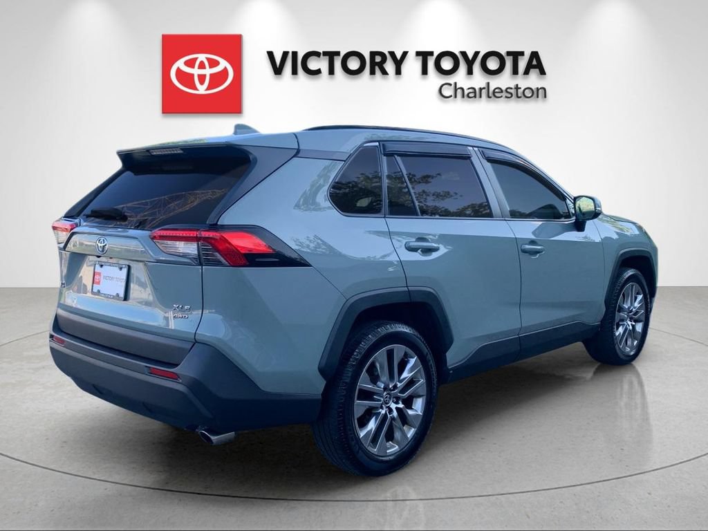 Used 2020 Toyota RAV4 XLE Premium AWD/4WD image 7