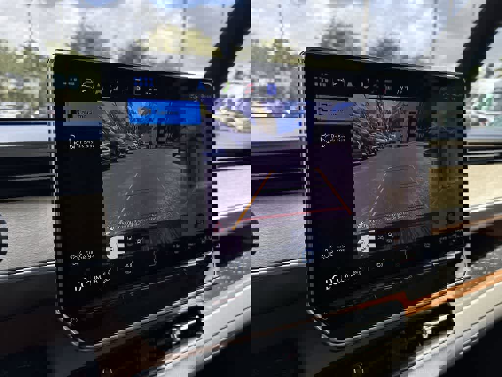 New 2025 Volkswagen ID. Buzz Pro S Plus image 19