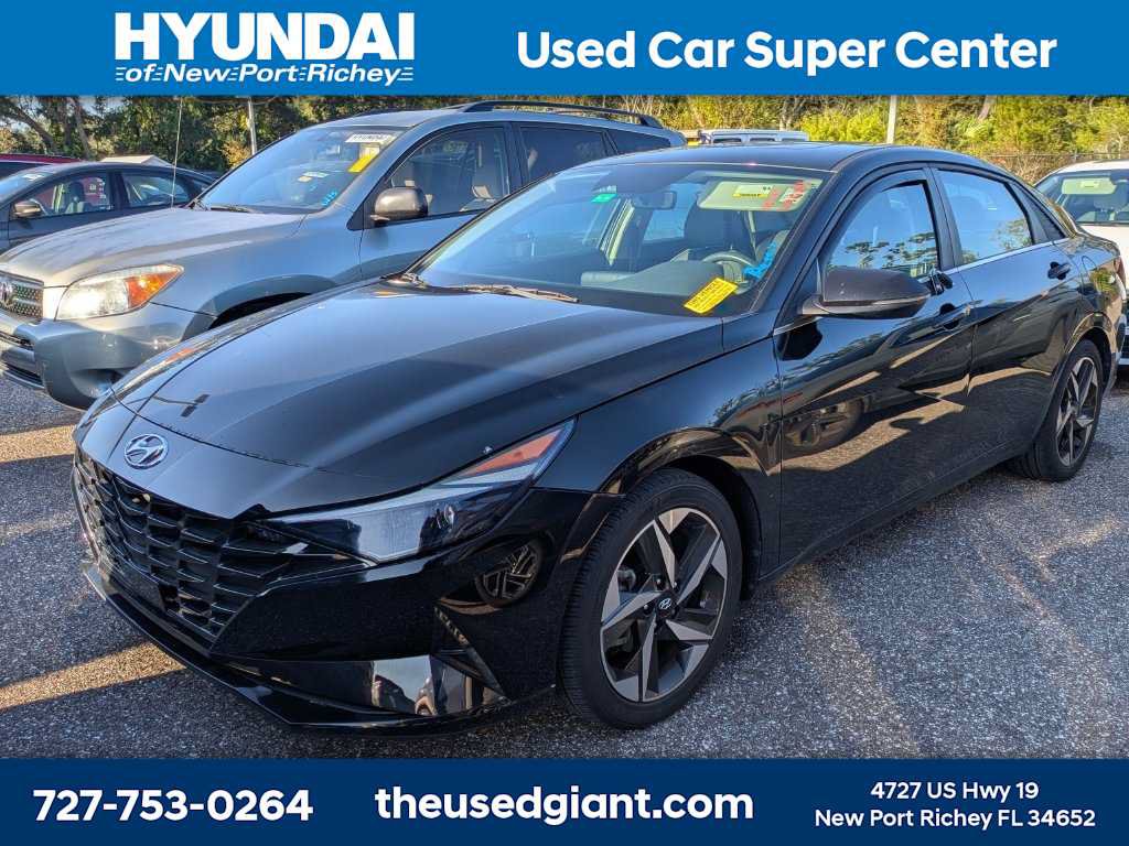 Used 2023 Hyundai Elantra Limited