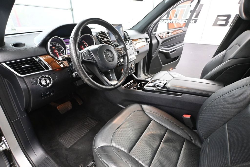 Used 2017 Mercedes-Benz GLS 550 4MATIC image 21
