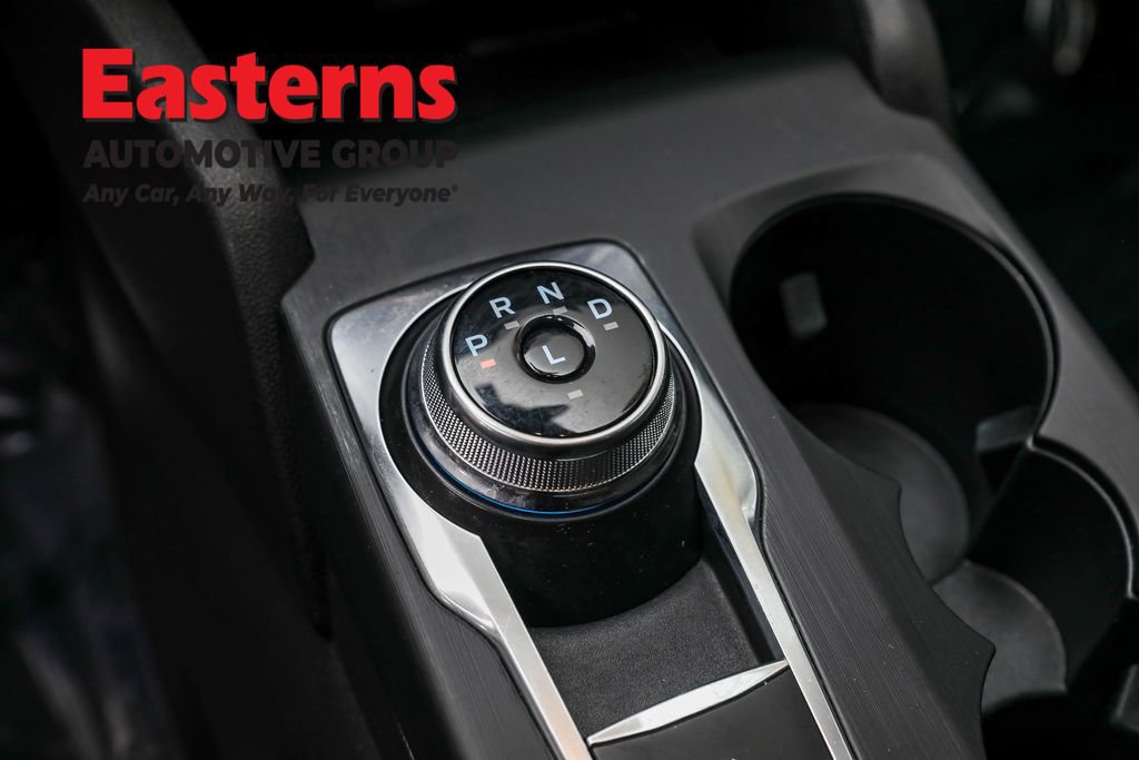 Used 2022 Ford Escape SE w/ Cold Weather Package image 13