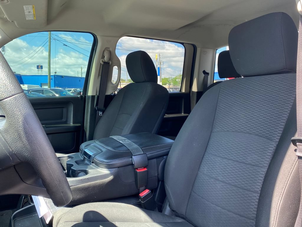 Used 2019 RAM 1500 Express w/ Wheel & Sound Group AWD/4WD image 10
