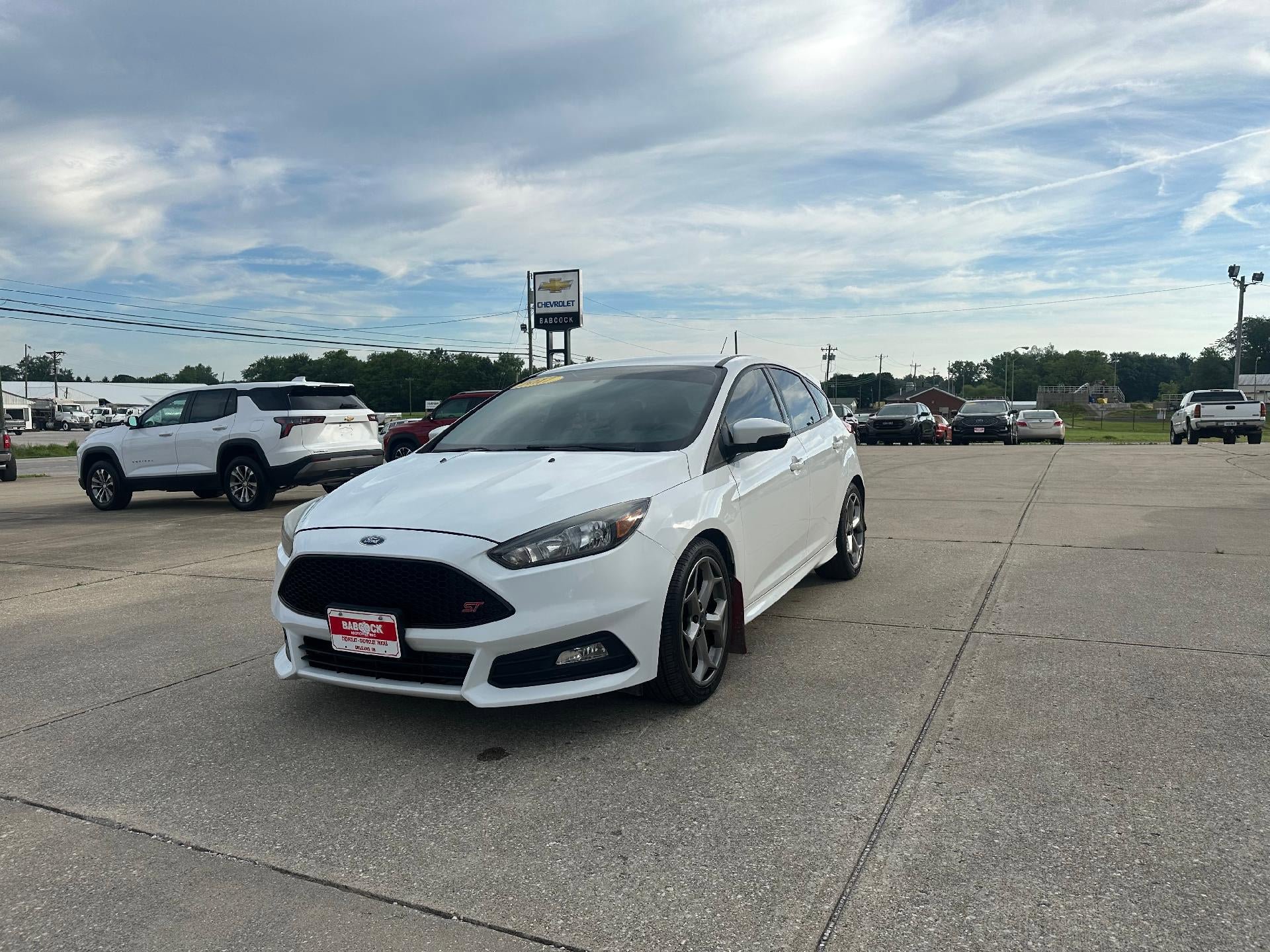 Used 2017 Ford Focus ST FWD image 2