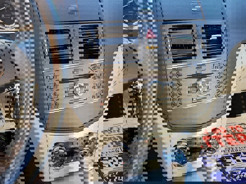 Used 2011 Mercedes-Benz C 300 Sedan image 16