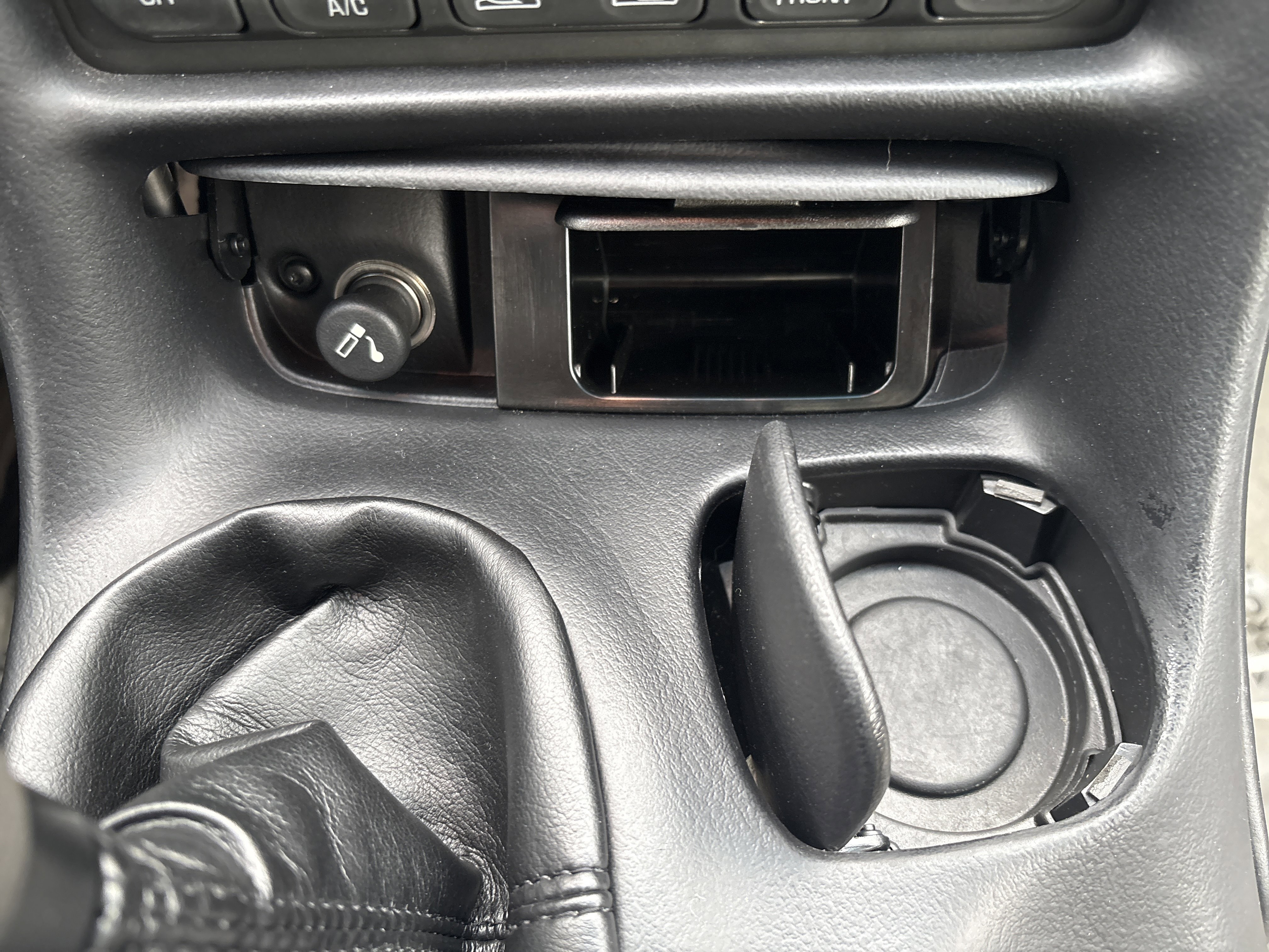 Used 2004 Chevrolet Corvette Base image 22