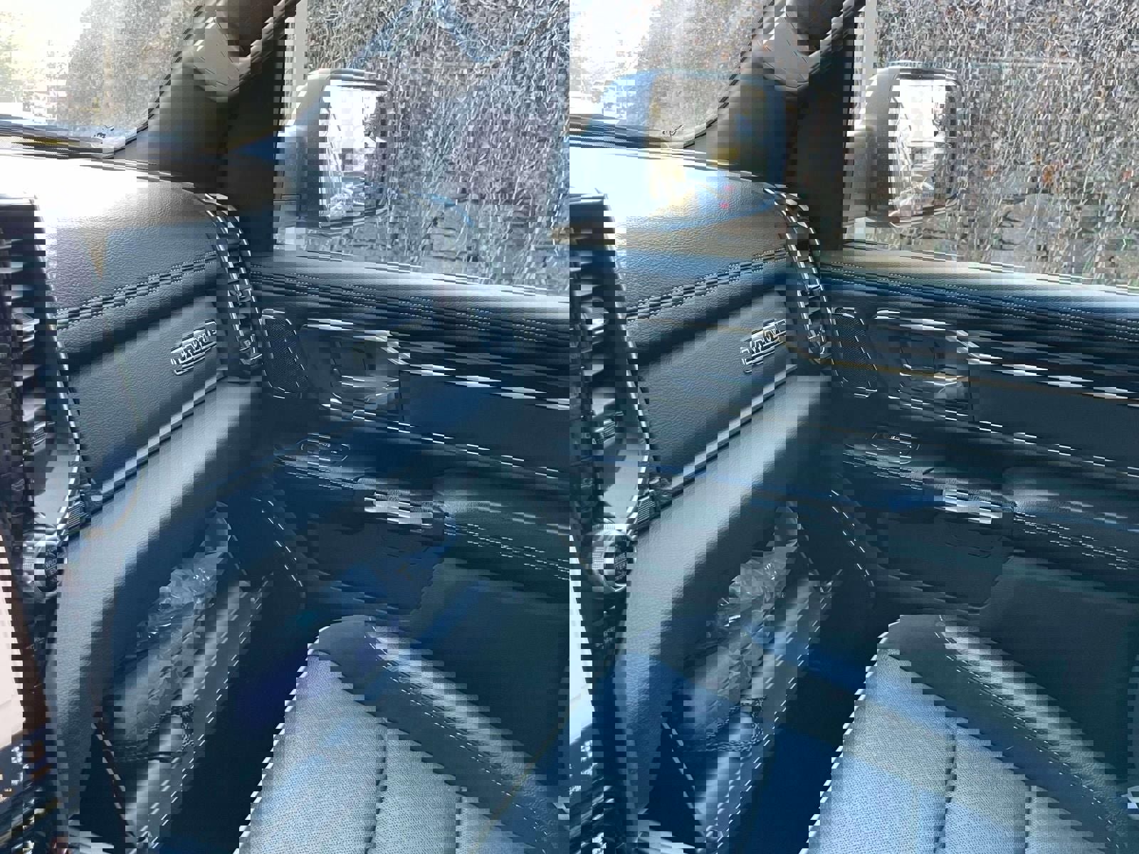 Used 2023 RAM 1500 Laramie image 35