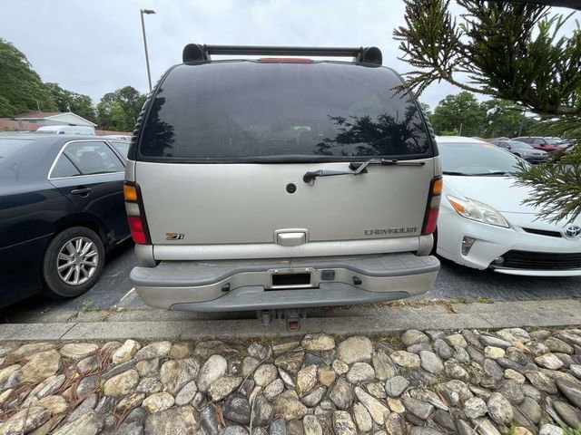 Used 2004 Chevrolet Suburban Z71 w/ Preferred Equipment Group AWD/4WD image 11