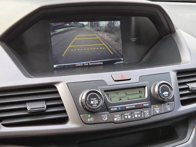 Used 2014 Honda Odyssey LX image 23