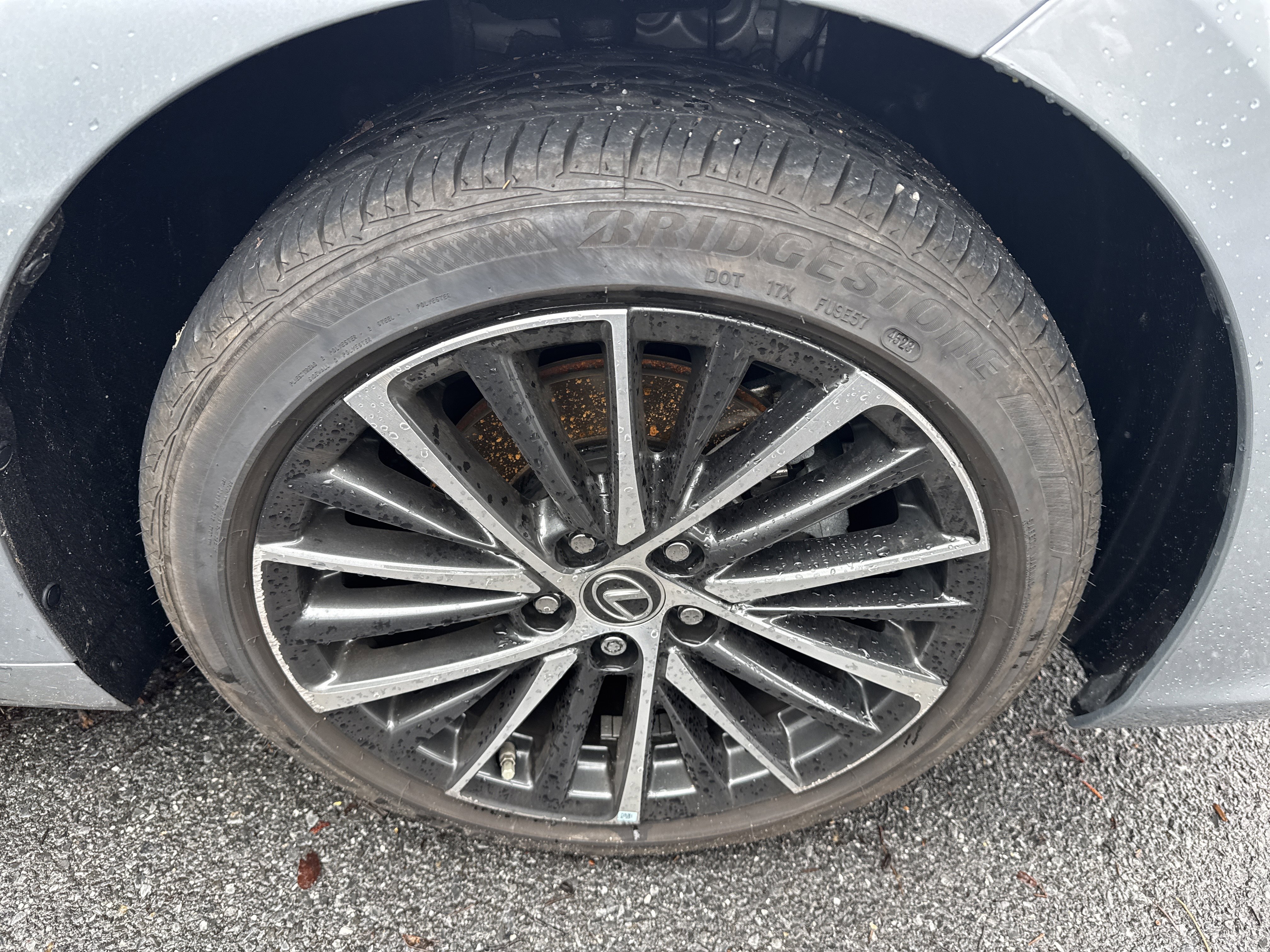 Certified 2024 Lexus ES 300h w/ Premium Package image 7