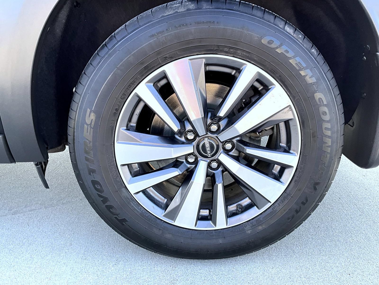 Used 2023 Nissan Pathfinder SL w/ Lighting Package (N92) AWD/4WD image 26