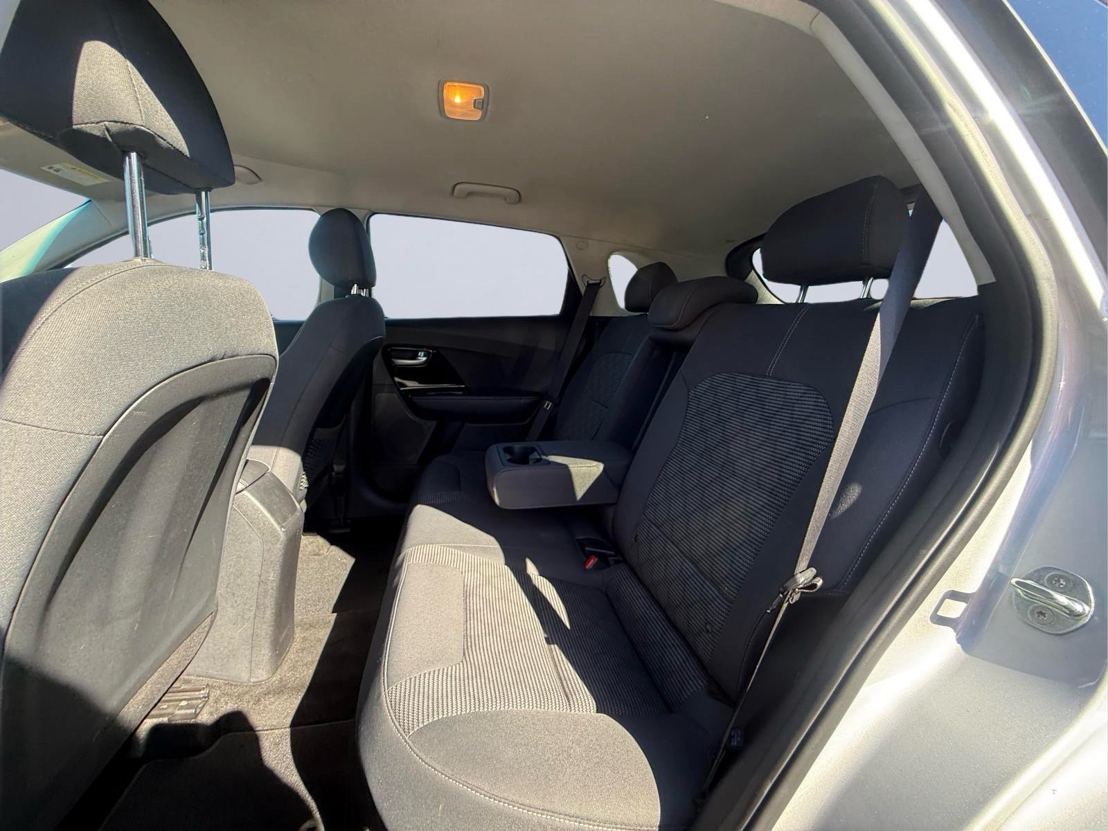 Used 2021 Kia Niro LXS FWD image 15