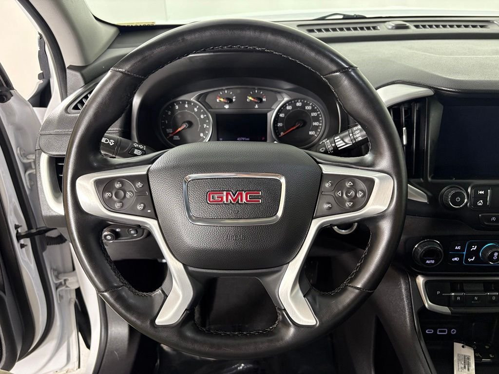 Used 2024 GMC Terrain SLT FWD image 23